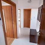 Ruby Tower Ξενοδοχείο *