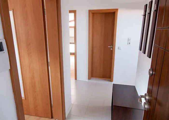 Ruby Tower Отель *